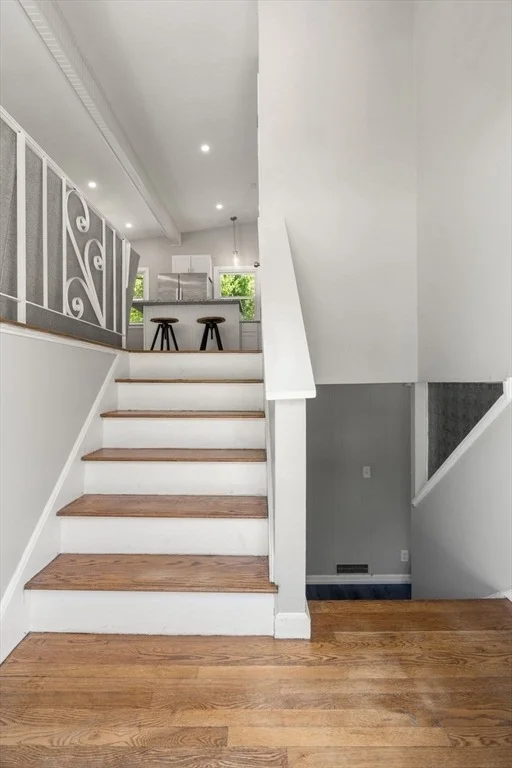 Photo of 6 Rosenfeld Rd