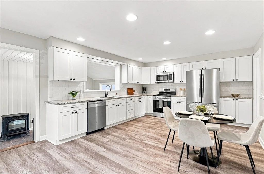 Photo of 3 Maplelawn Dr