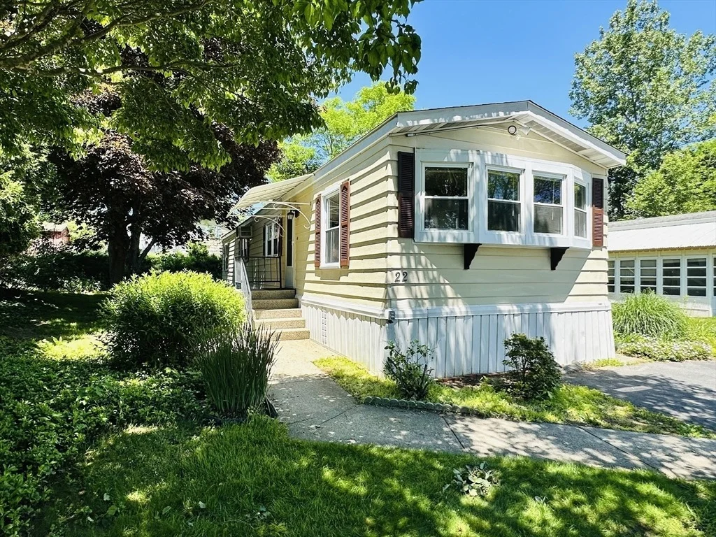 Photo of 22 Contessa Dr.