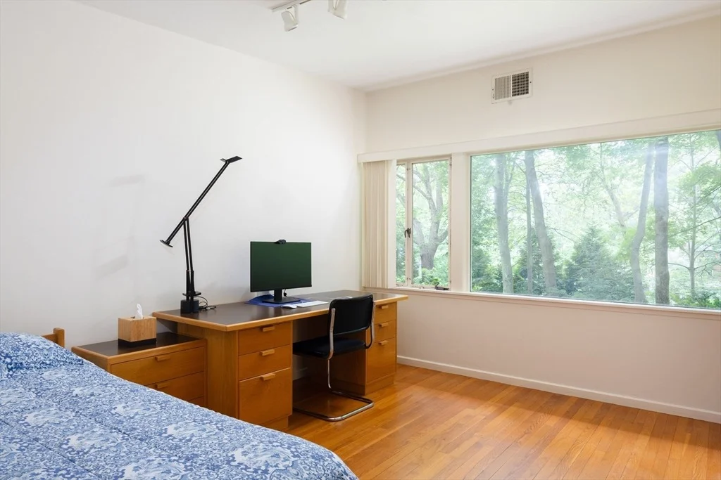 Photo of 46 Malia Ter