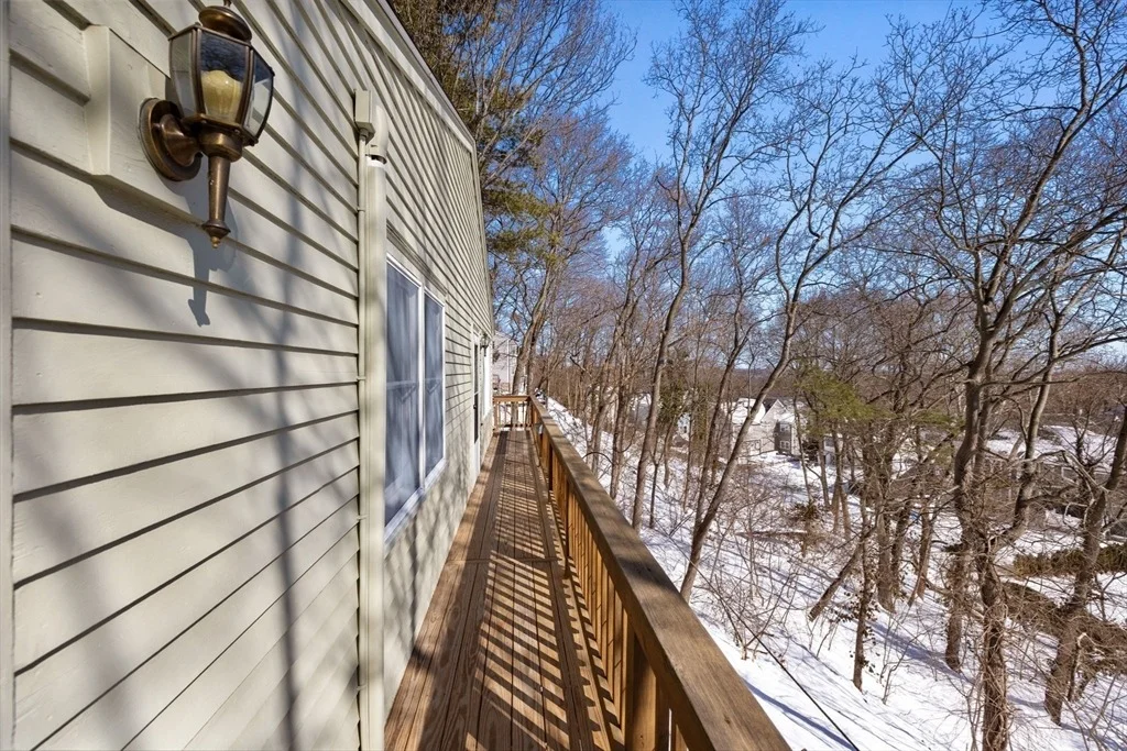 Photo of 43 Woodside Ln