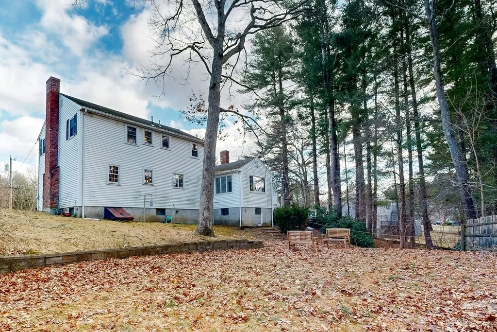 Photo of 65 Colonial Rd