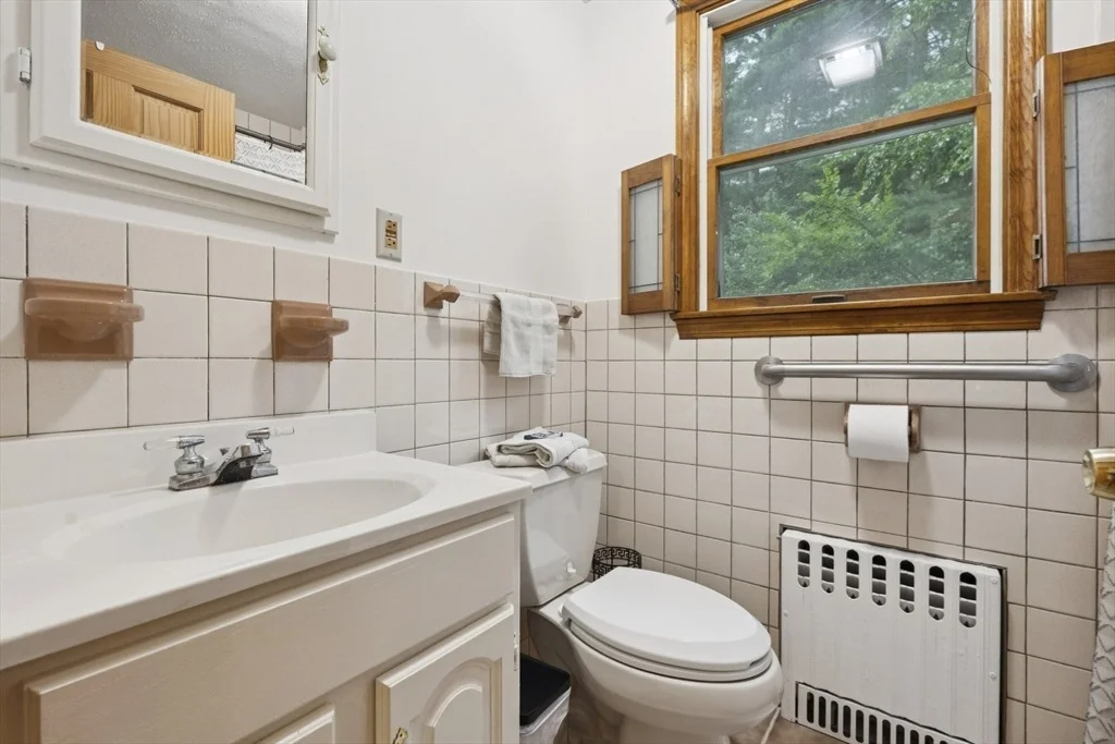 Photo of 412 Andover St