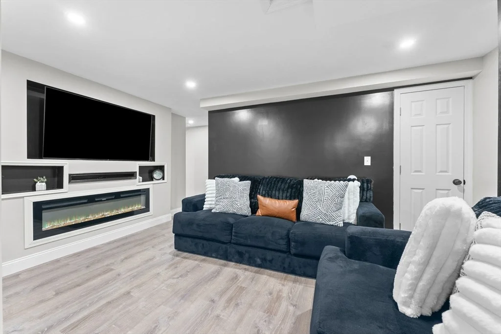 Photo of 3 Parkview Ln