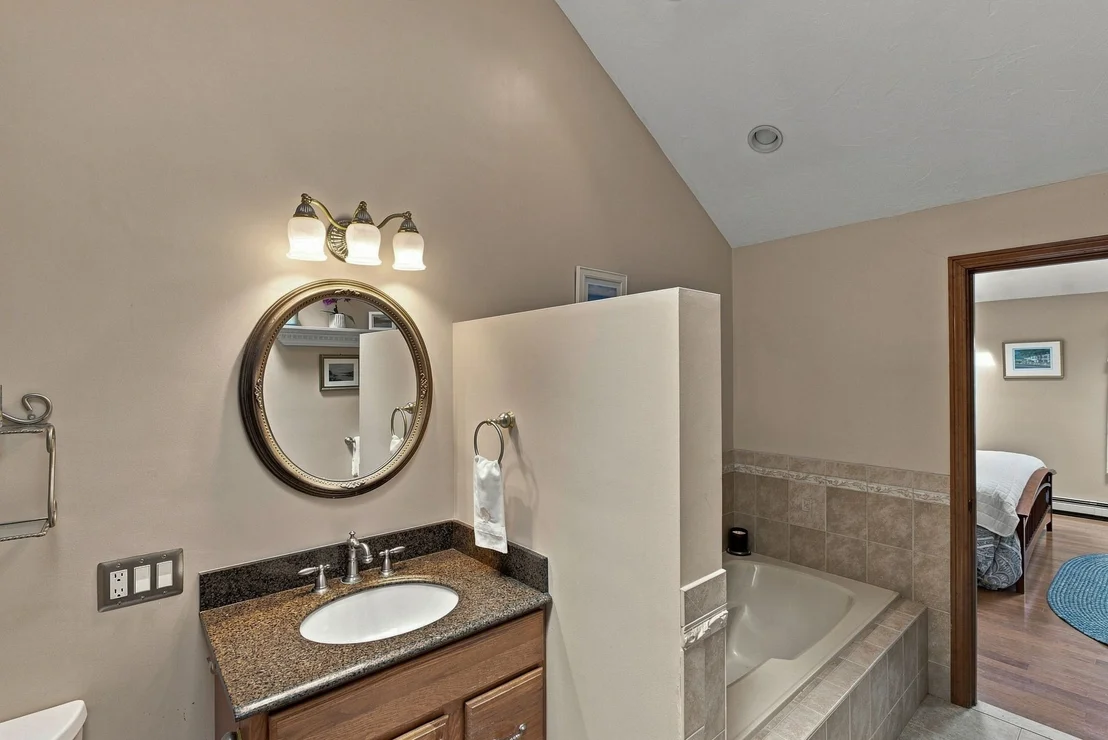 Photo of 7 Doucette Dr