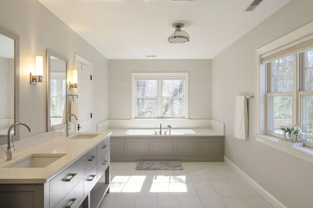 Photo of 8 Goldman Cir