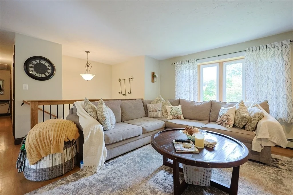 Photo of 7 Sara Dr
