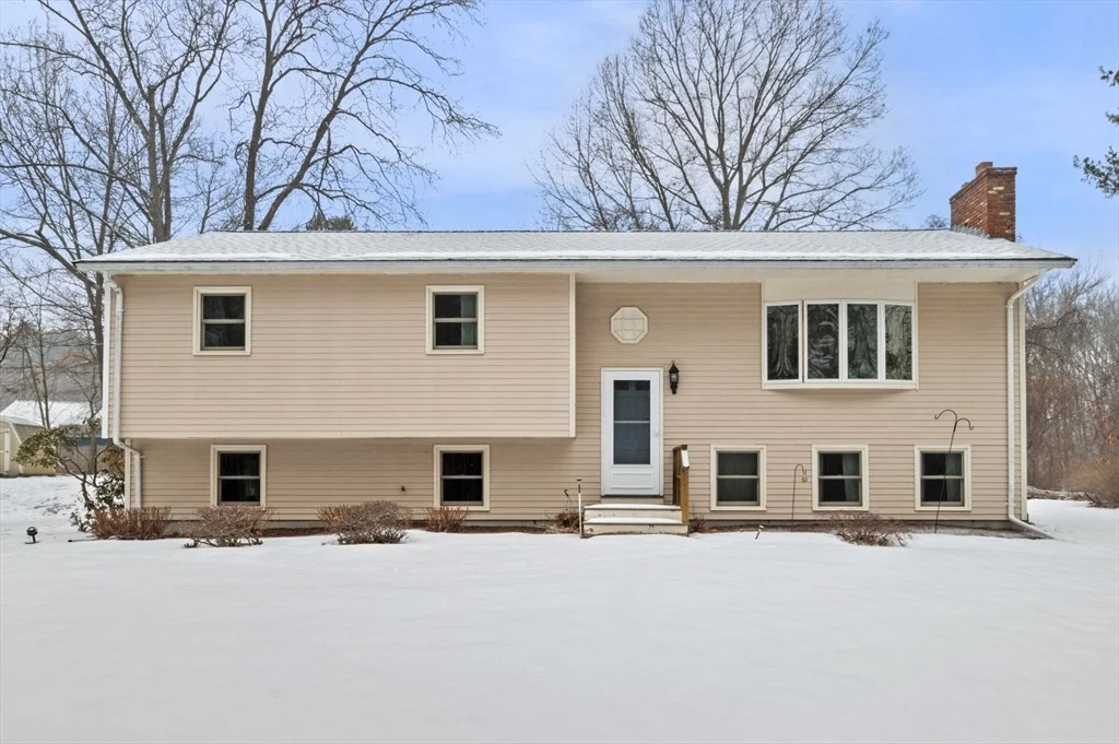 Photo of 90 Topsfield Rd
