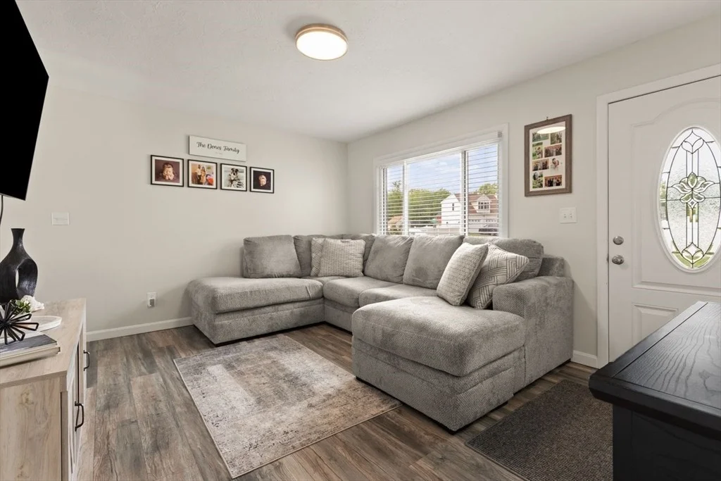 Photo of 8 Viking Drive