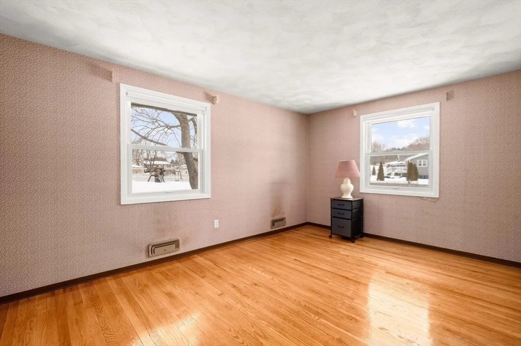 Photo of 2 Iroquois Rd.