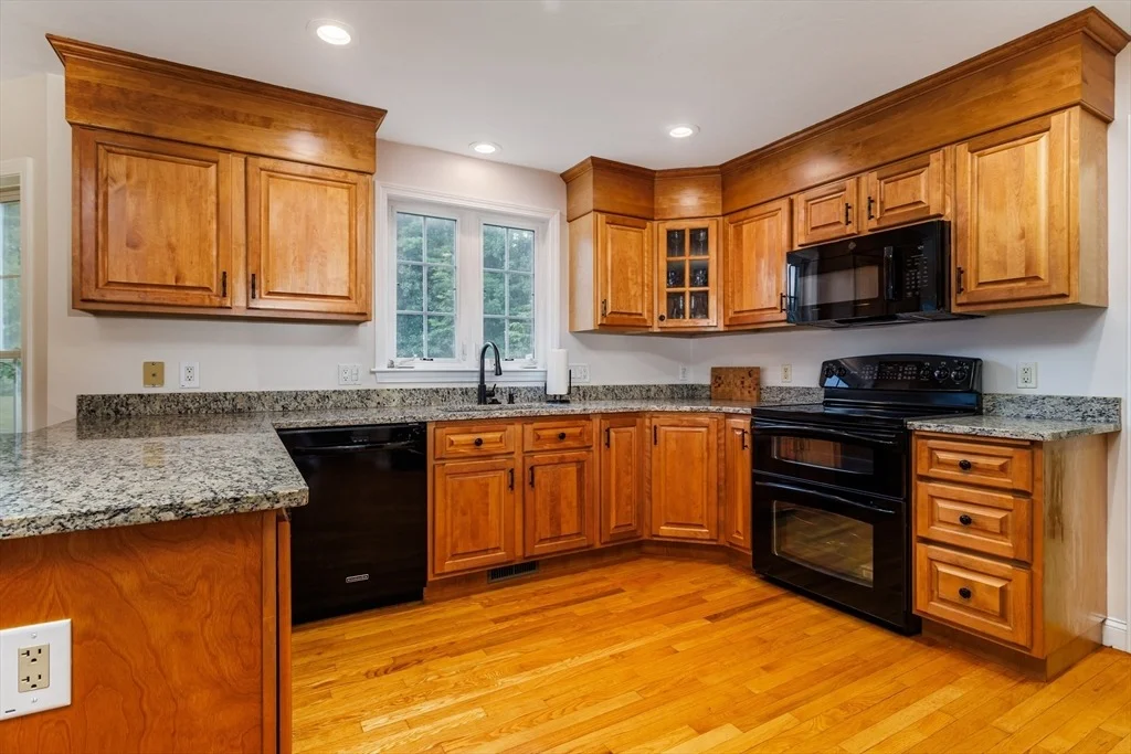 Photo of 562 Mendon Rd