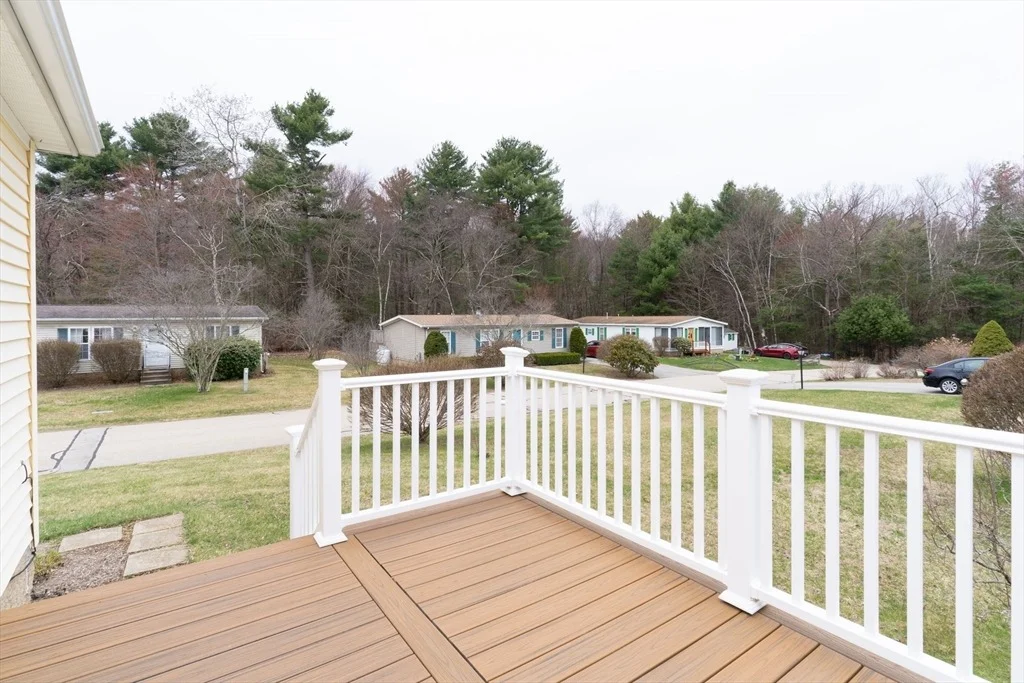 Photo of 18 Fox Run