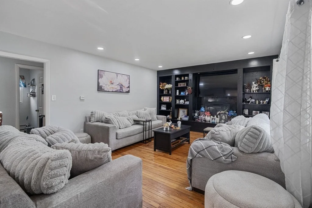 Photo of 281 Newton Rd