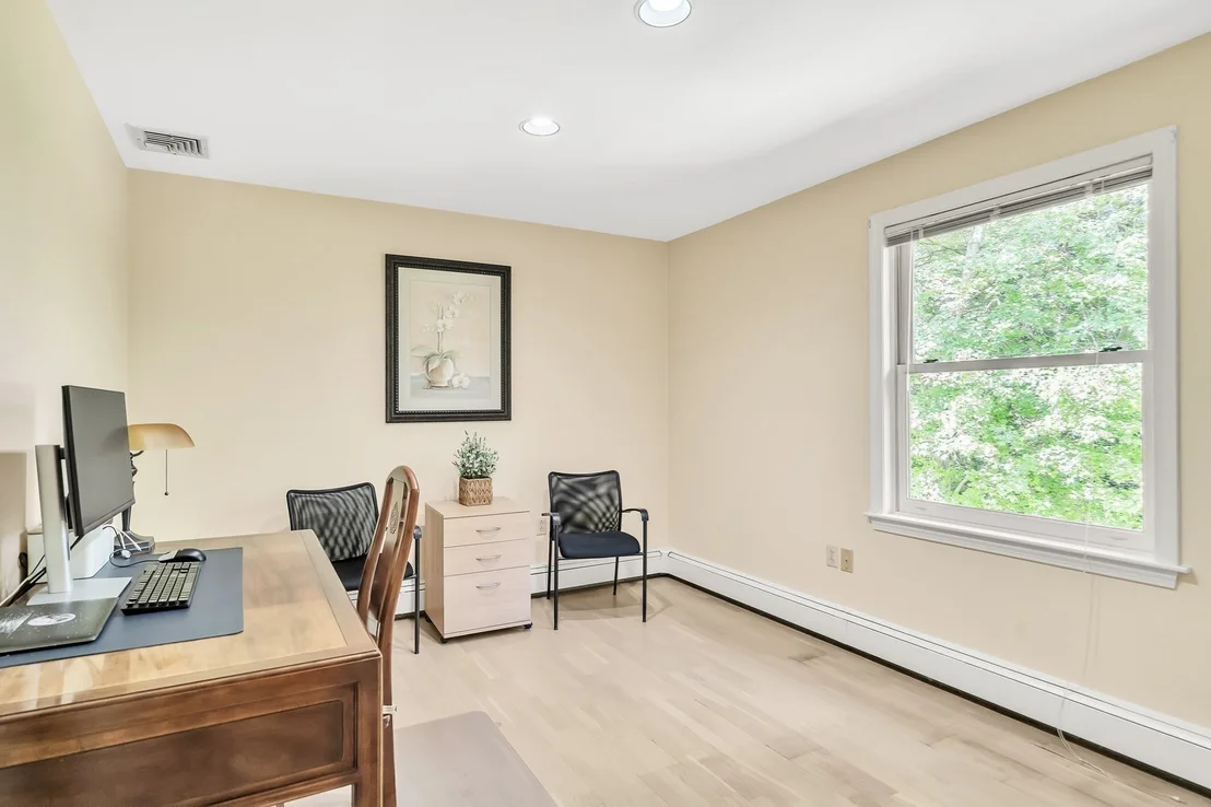 Photo of 9 Solomon Pierce Rd
