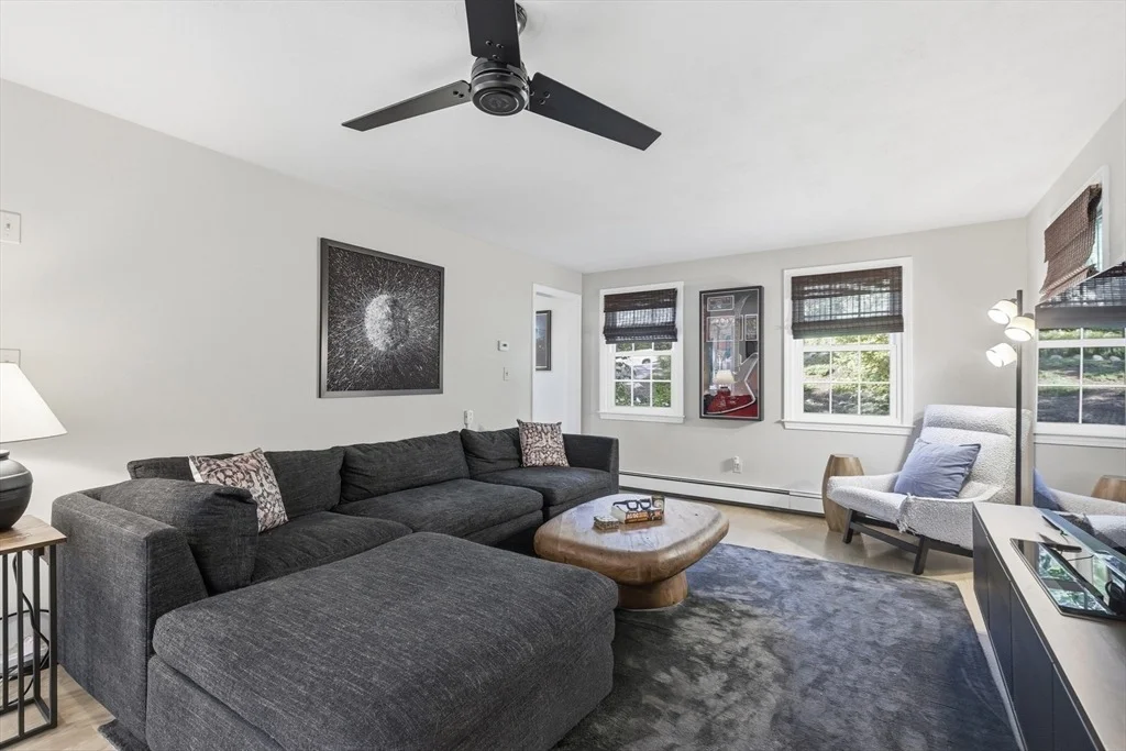 Photo of 2 Harley Ln