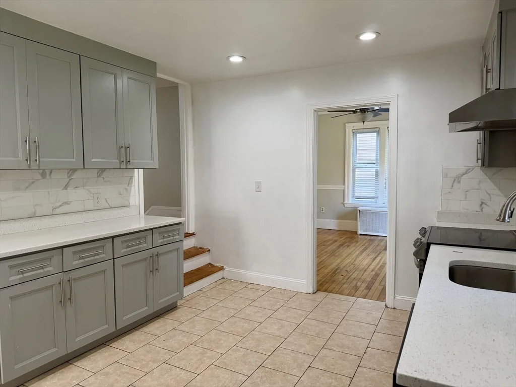 Photo of 31 Stoneland Rd