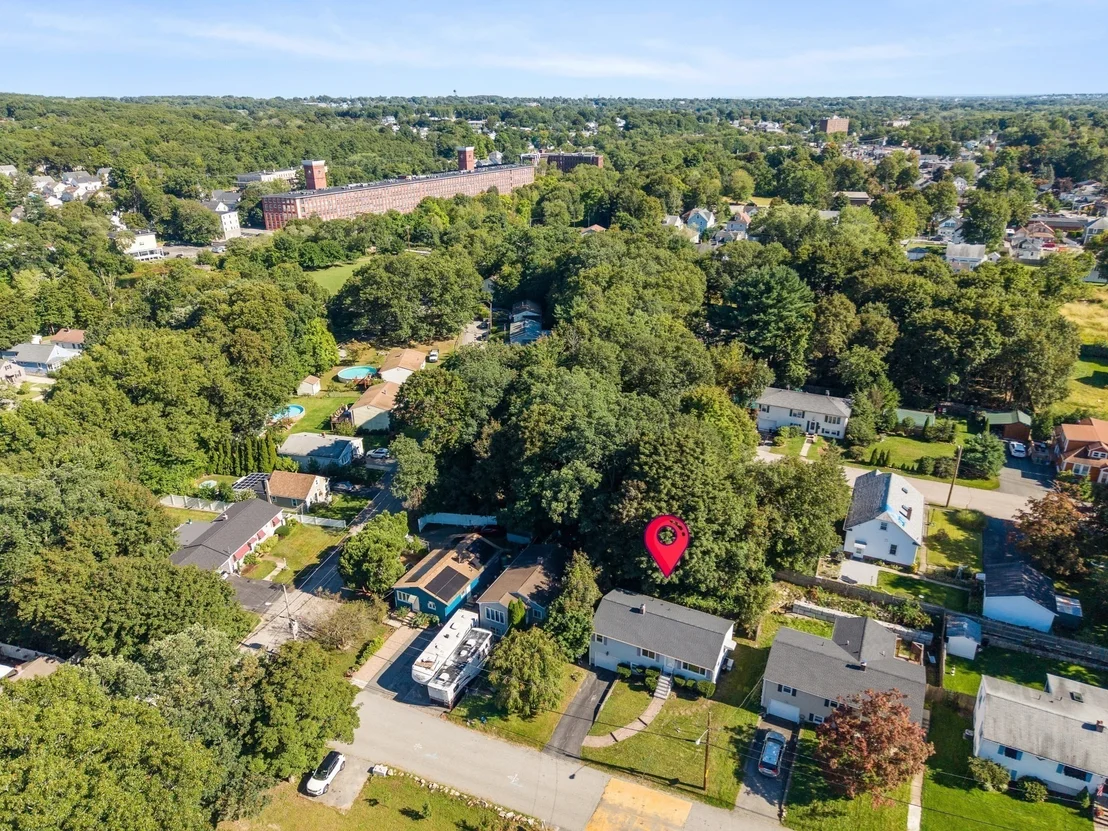 Photo of 9 Johnson Ave