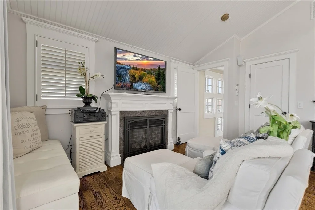 Photo of 16 Beach View Rd