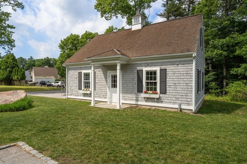 Photo of 468 Delano Rd