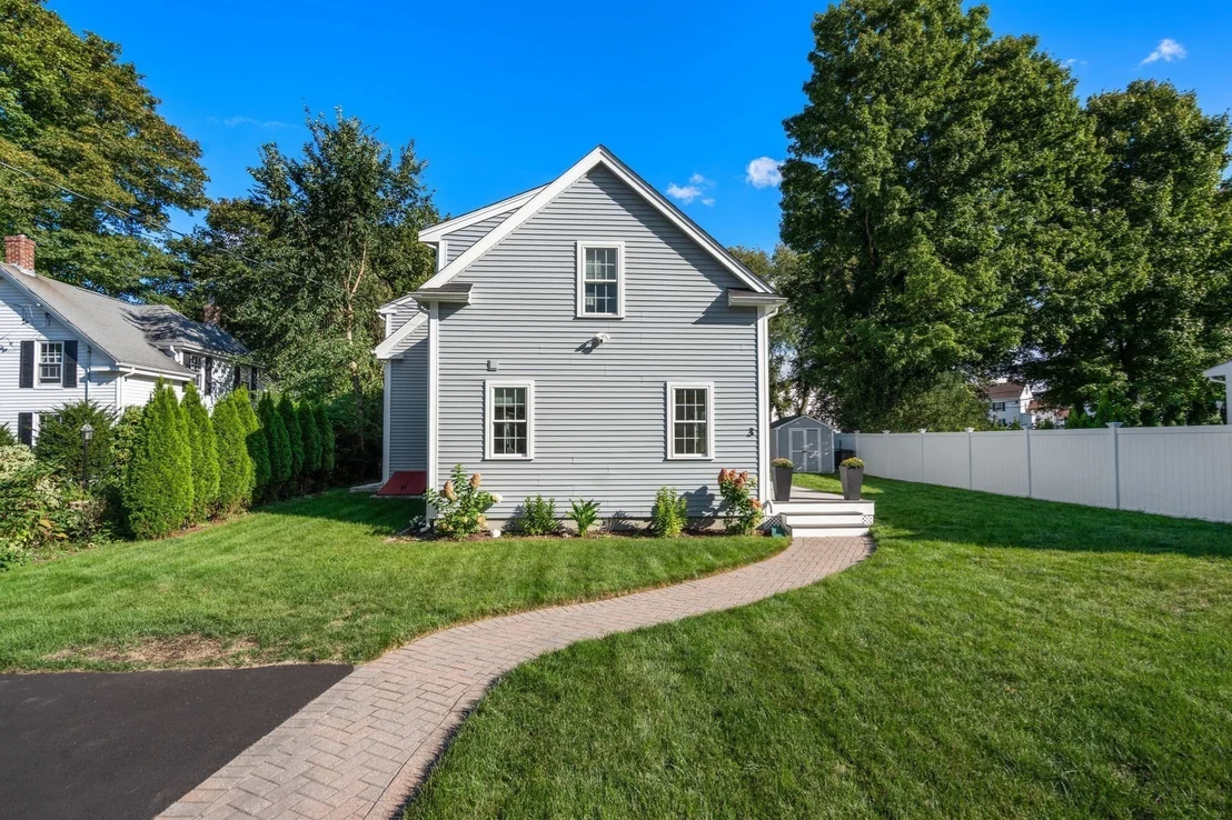 Photo of 3 Broads Ave