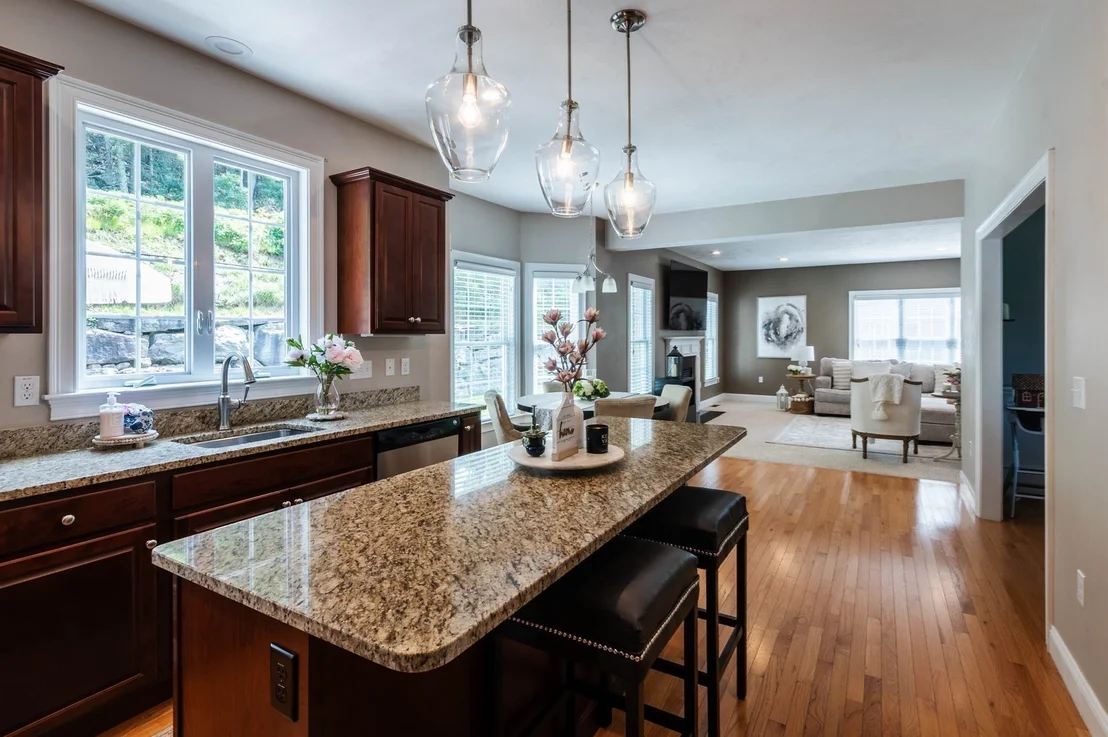 Photo of 493 Taylor Rd