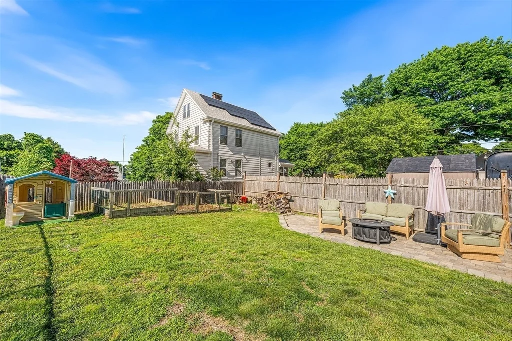 Photo of 19 Laconia Ave