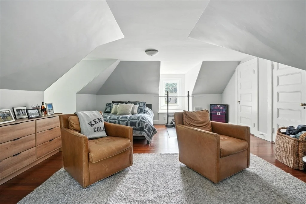 Photo of 15 Winthrop Road