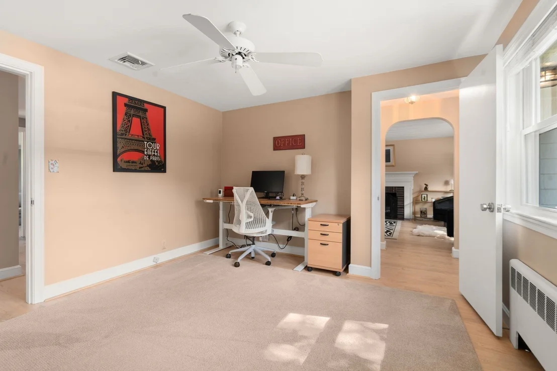 Photo of 39 Robin Rd