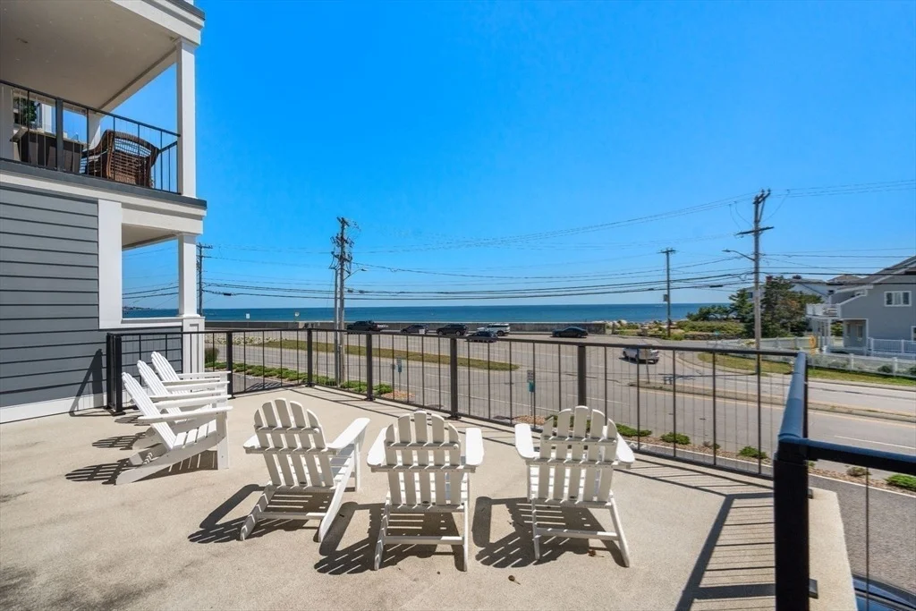 Photo of Unit 403 at 535 Ocean Blvd