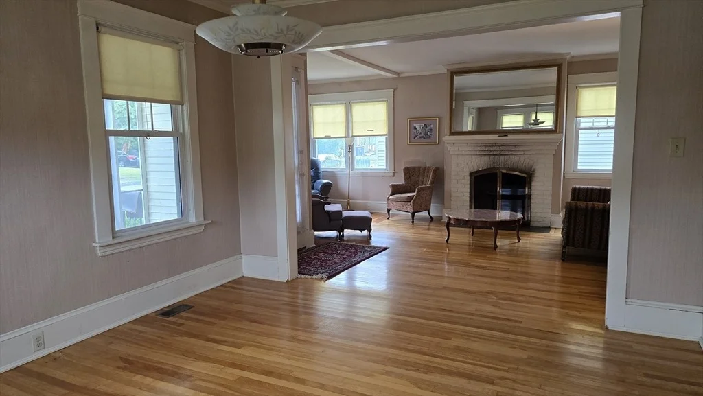 Photo of 21 Arbutus Road