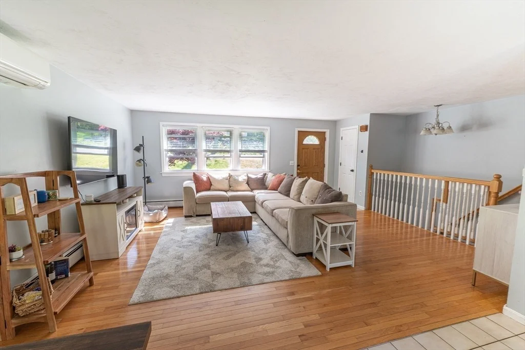 Photo of 75 Fairview Park Rd
