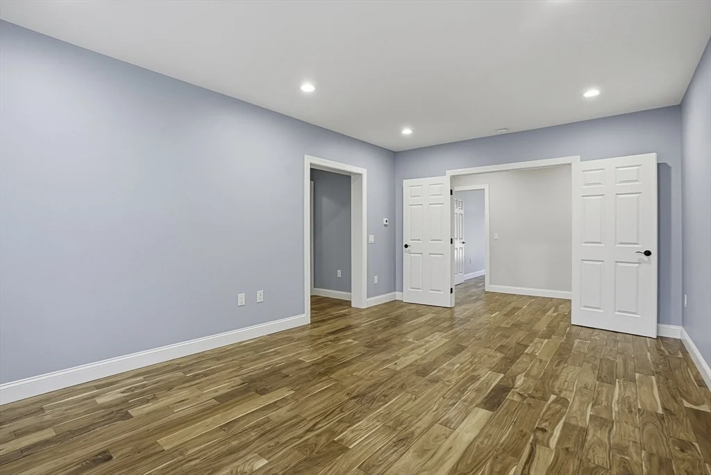 Photo of 11 Fairway Dr