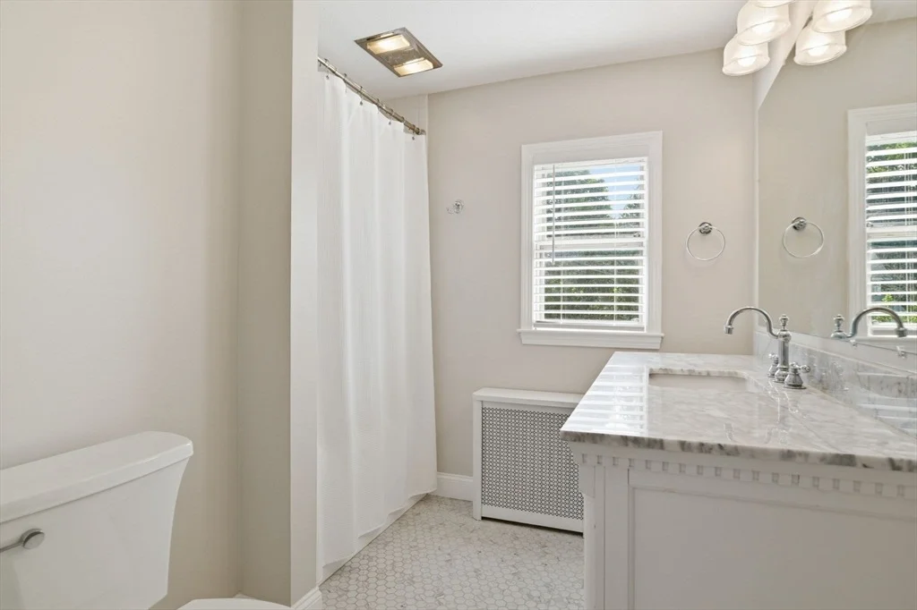 Photo of 116 Williams St