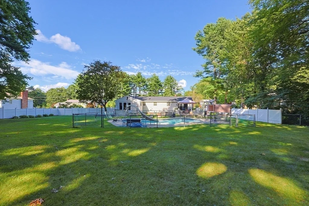 Photo of 8 Pontiac Rd