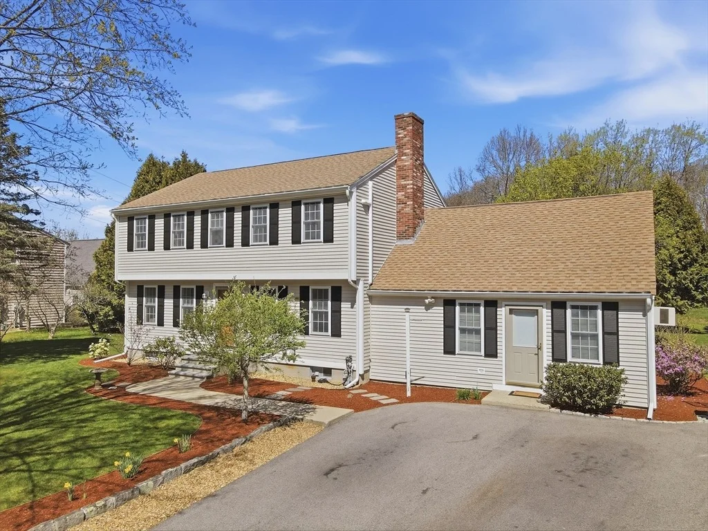 Photo of 230 Evelina Drive