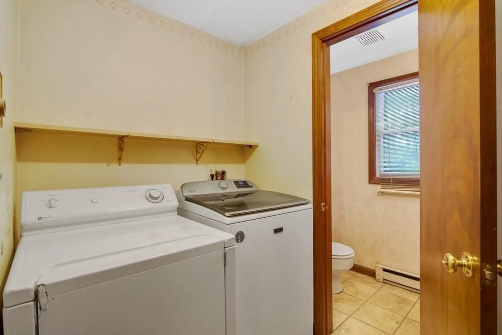Photo of 17 Labelle Cir