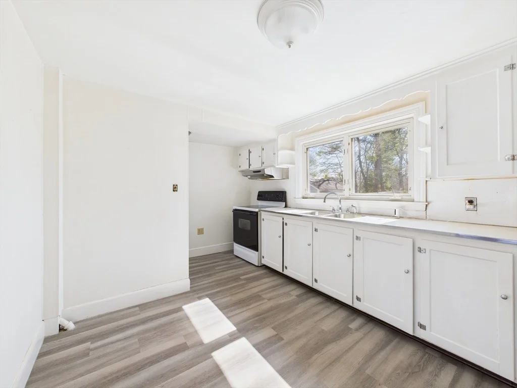 Photo of 35 Carroll Ave