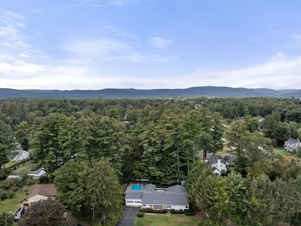 Photo of 11 Highland Cir