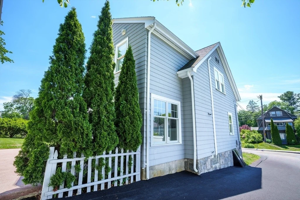 Photo of 198 Cedar Street