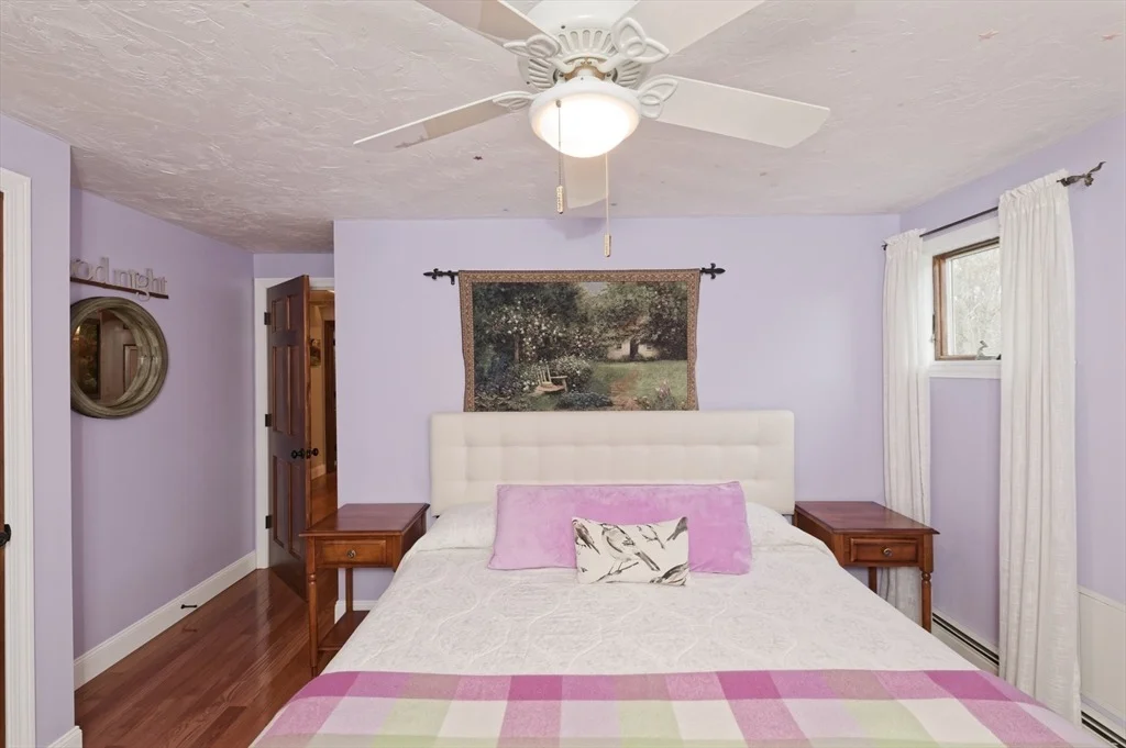 Photo of 6 Rainbow Dr