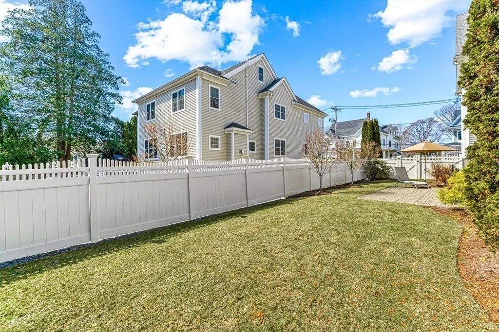 Photo of 5 Mackintosh Ave