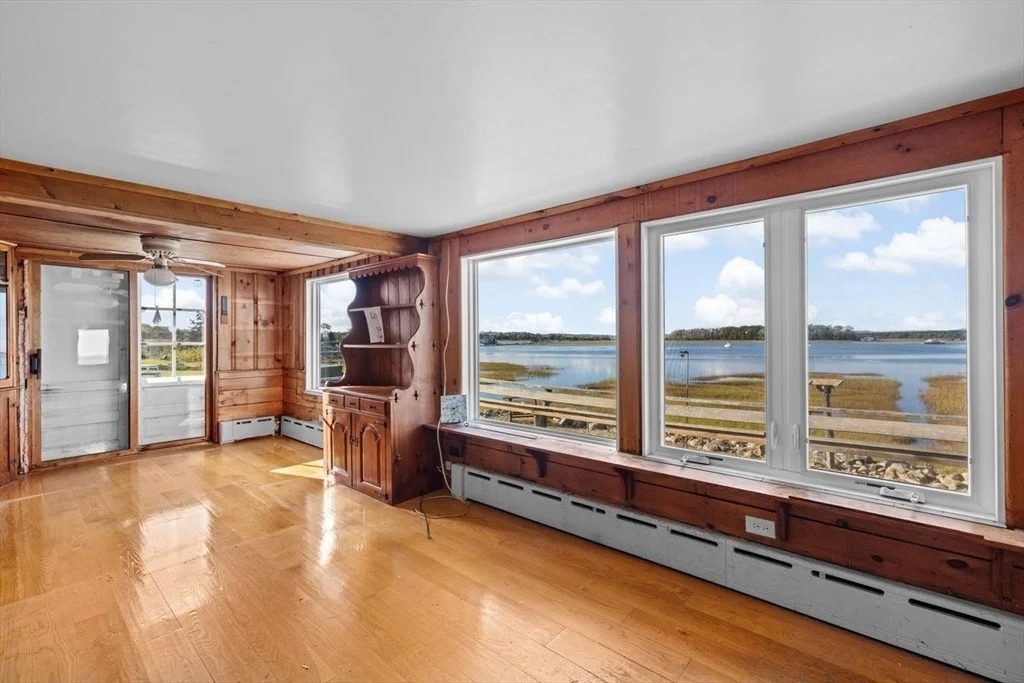 Photo of 26 Damons Point Circle