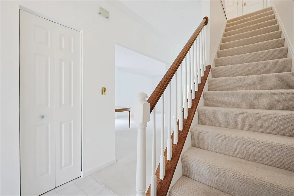 Photo of 6 Balcom Dr.