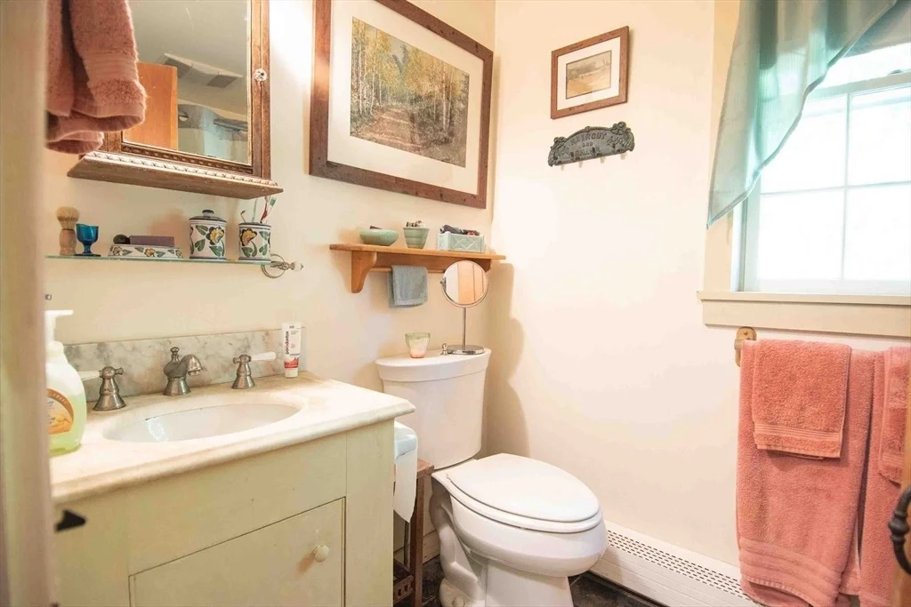 Photo of 80 Lyman Rd