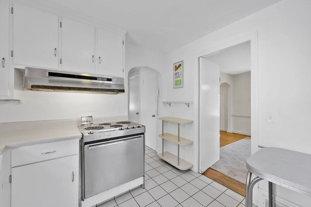 Photo of 121 Benz St