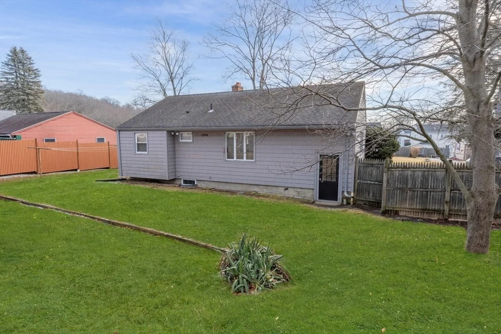 Photo of 6 Bartlett Rd