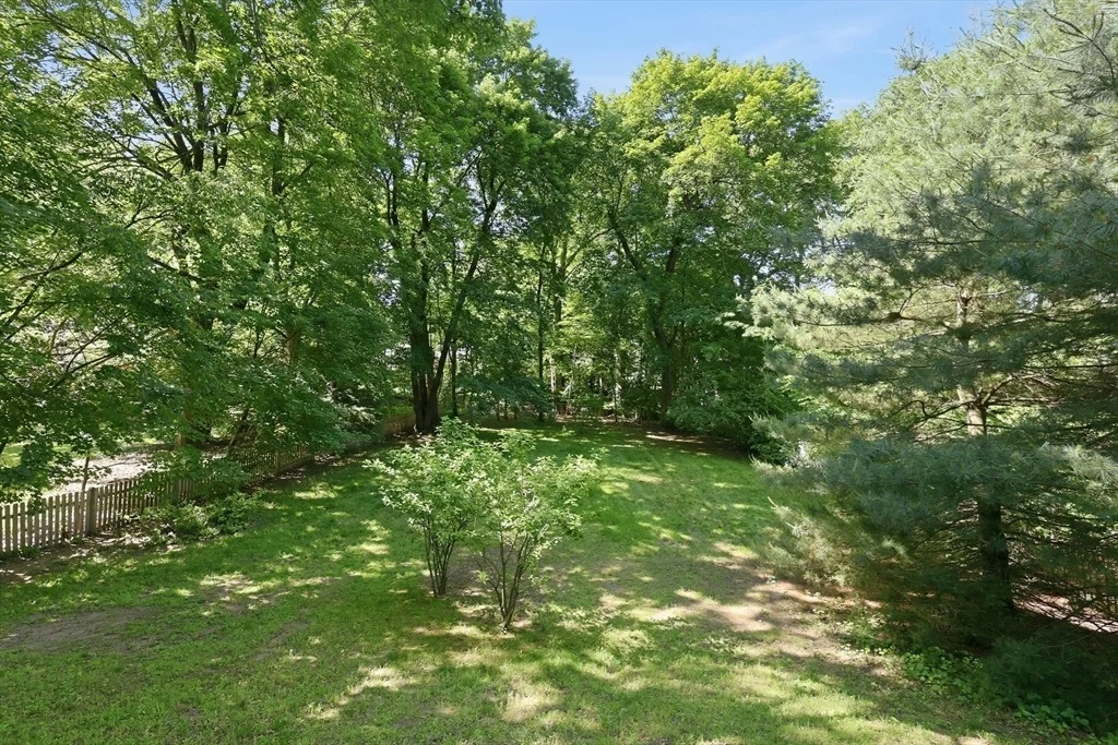 Photo of 77 Pleasantview Avenue