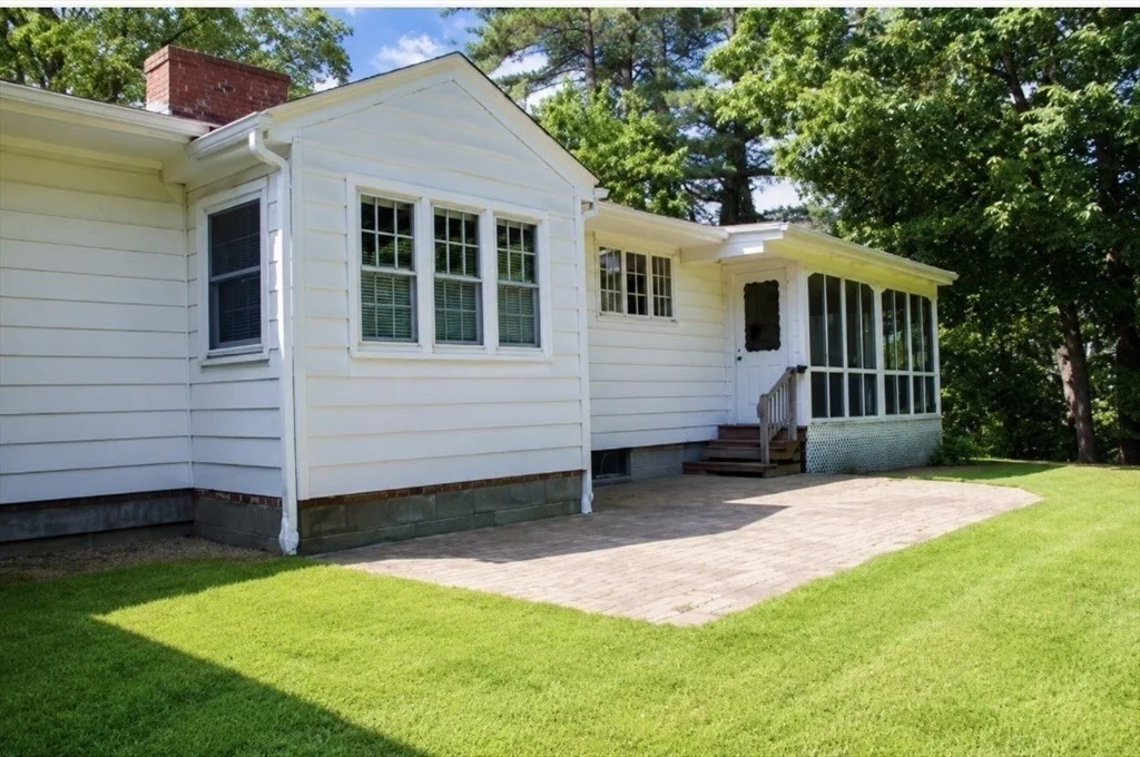 Photo of 212 Charlton Road