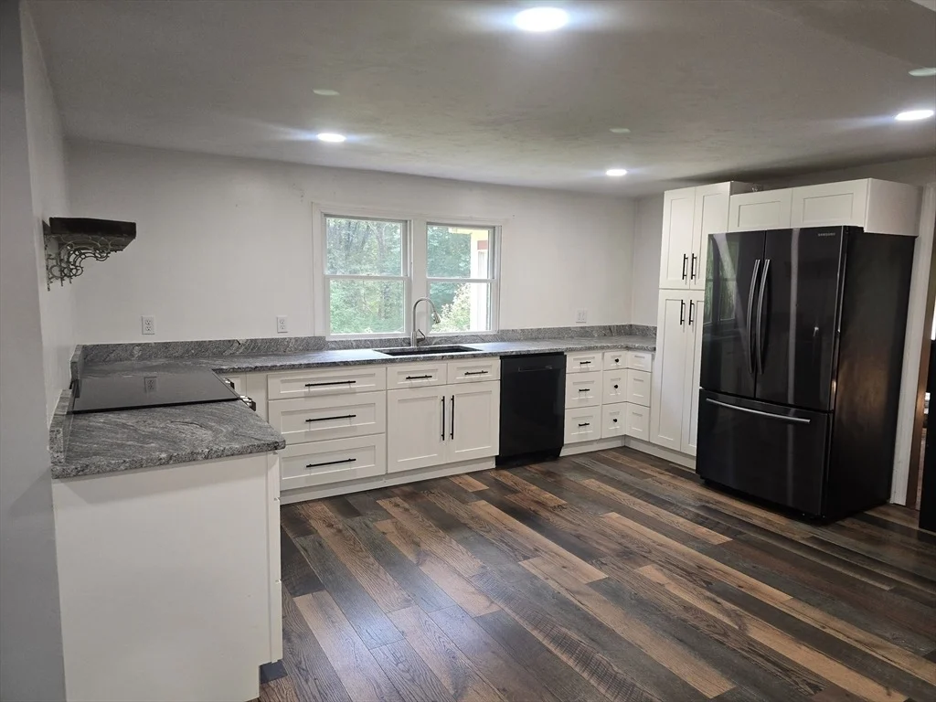 Photo of 207 Boxboro Rd