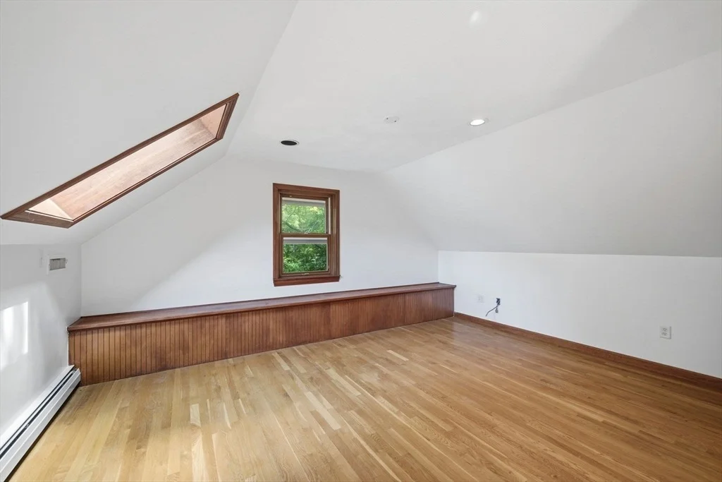 Photo of 4 Juniper Ln